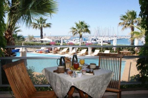 Hotel Azur Bord De Mer La Grande Motte Luaran gambar